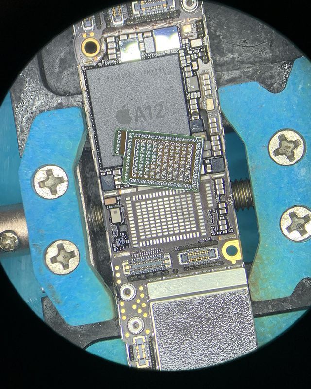Board-level micro-soldering